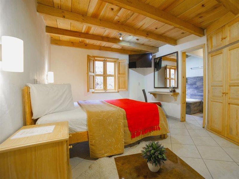 Hotel Adobe Y Teja ซานกริสโตบัล เด ลาสกาซาส ภายนอก รูปภาพ
