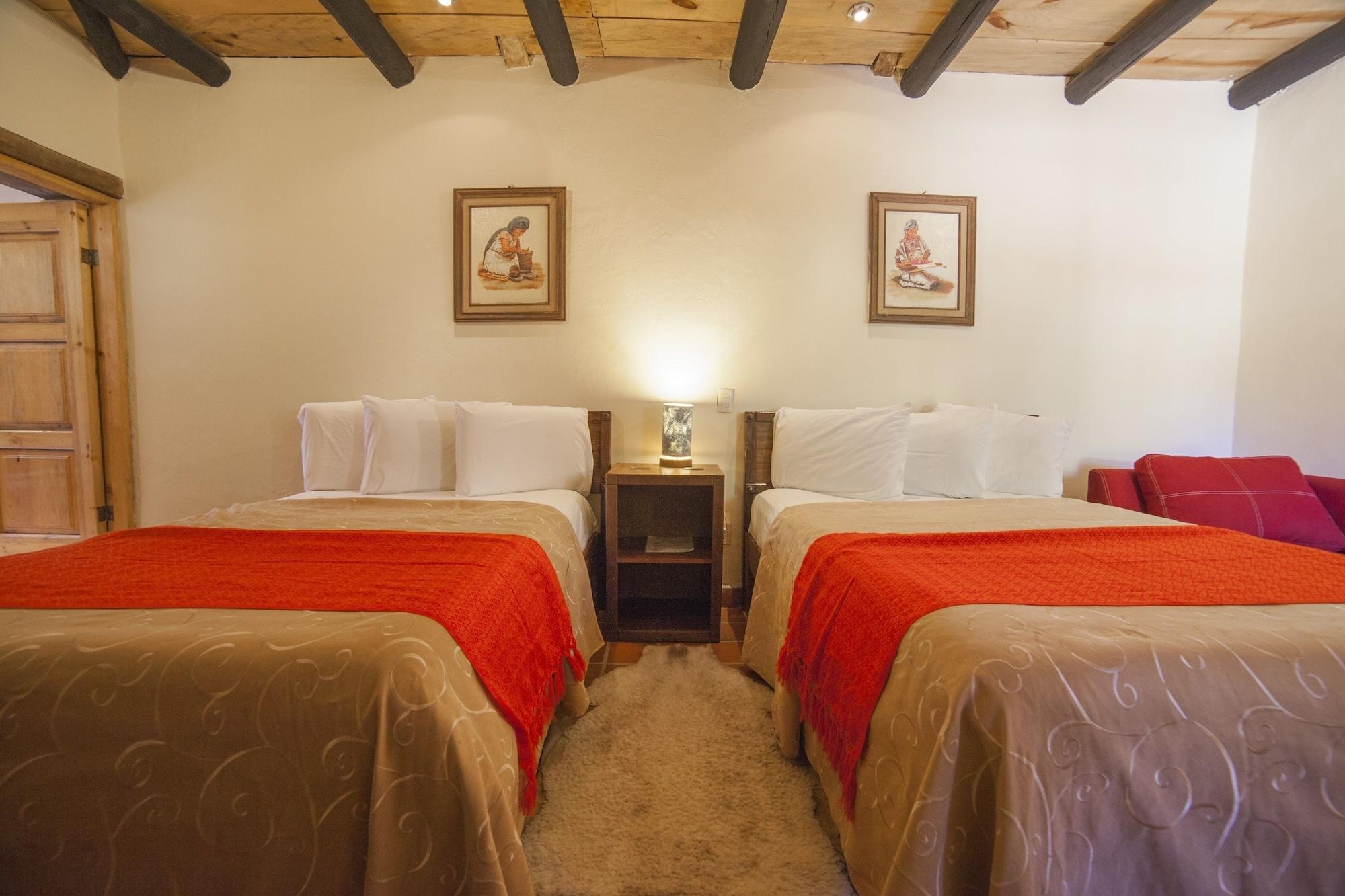 Hotel Adobe Y Teja ซานกริสโตบัล เด ลาสกาซาส ภายนอก รูปภาพ