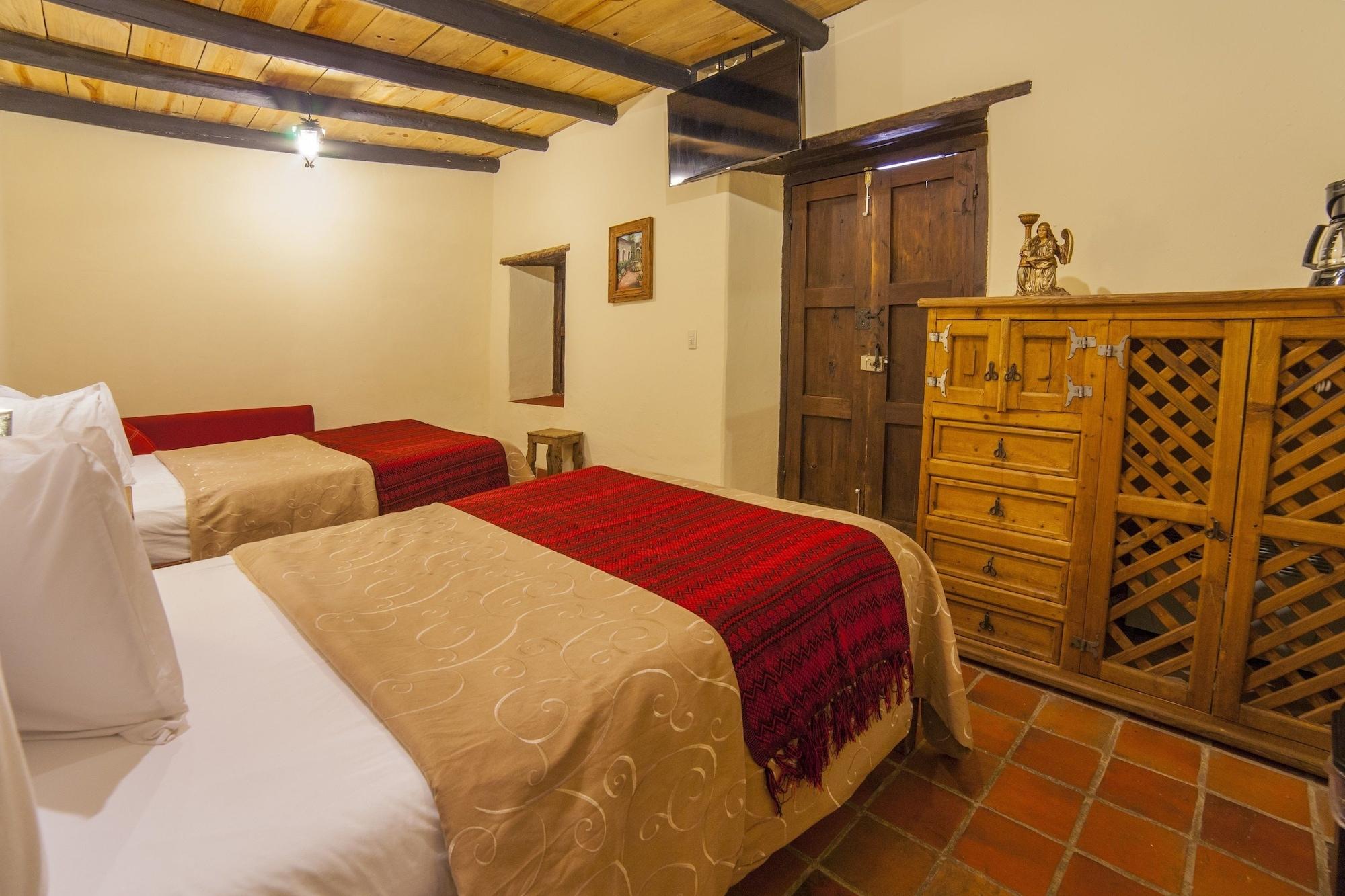 Hotel Adobe Y Teja ซานกริสโตบัล เด ลาสกาซาส ภายนอก รูปภาพ