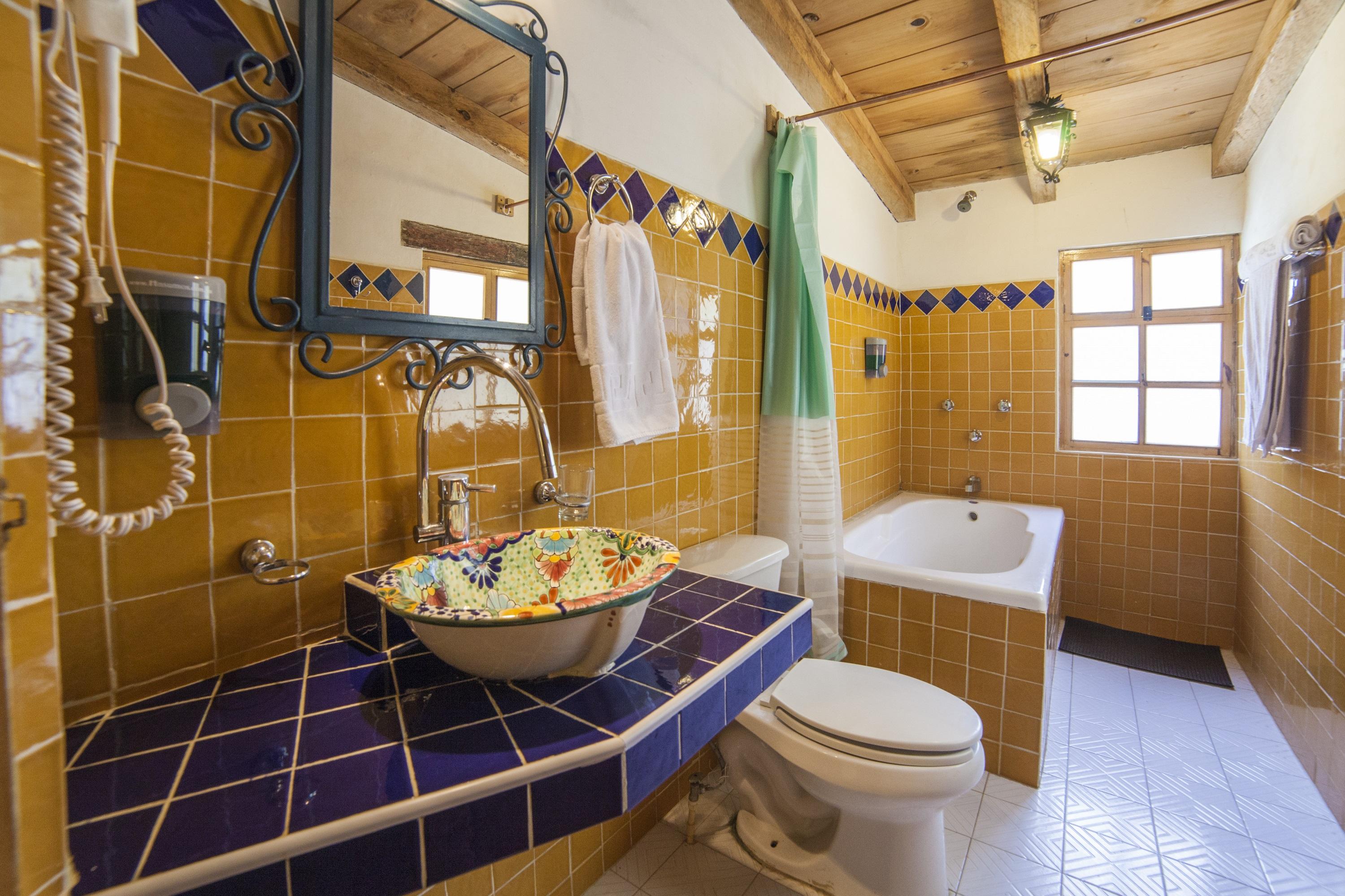 Hotel Adobe Y Teja ซานกริสโตบัล เด ลาสกาซาส ภายนอก รูปภาพ